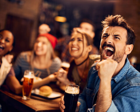 Pubs granted permission to serve pavement pints during World Cup matches
