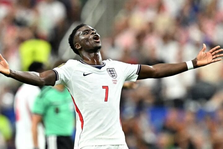Saka likely to remain on the bench for England’s World Cup clash with Ghana