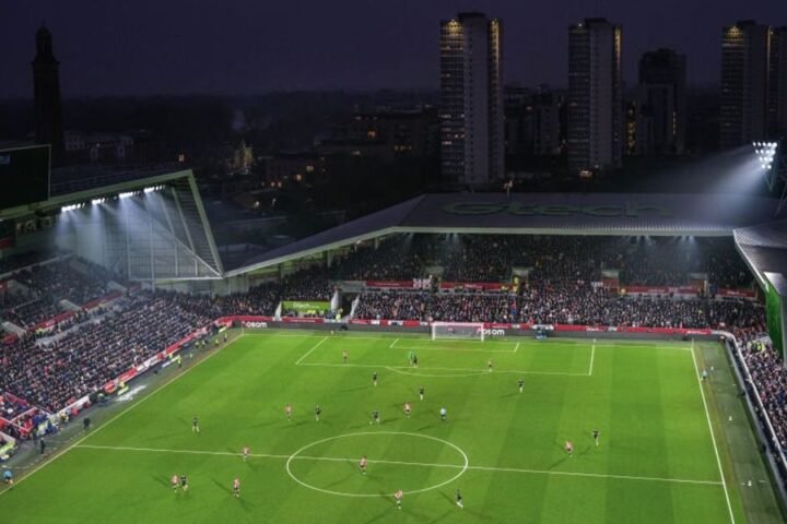 Shakhtar Donetsk considers Brentford's stadium for Champions League matches next season