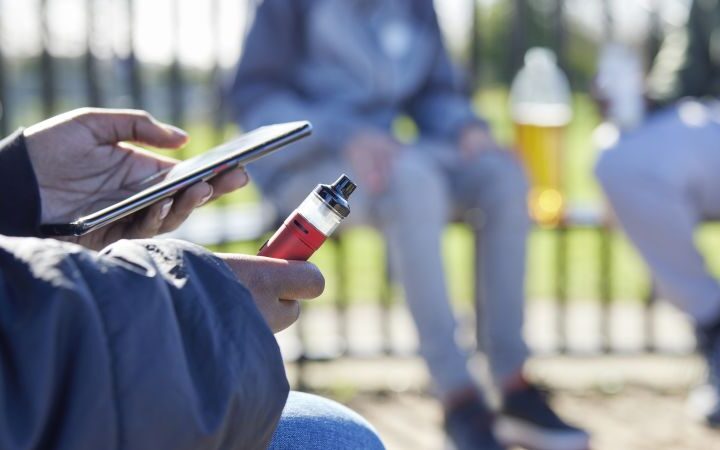 Social media usage among youth linked to earlier substance experimentation