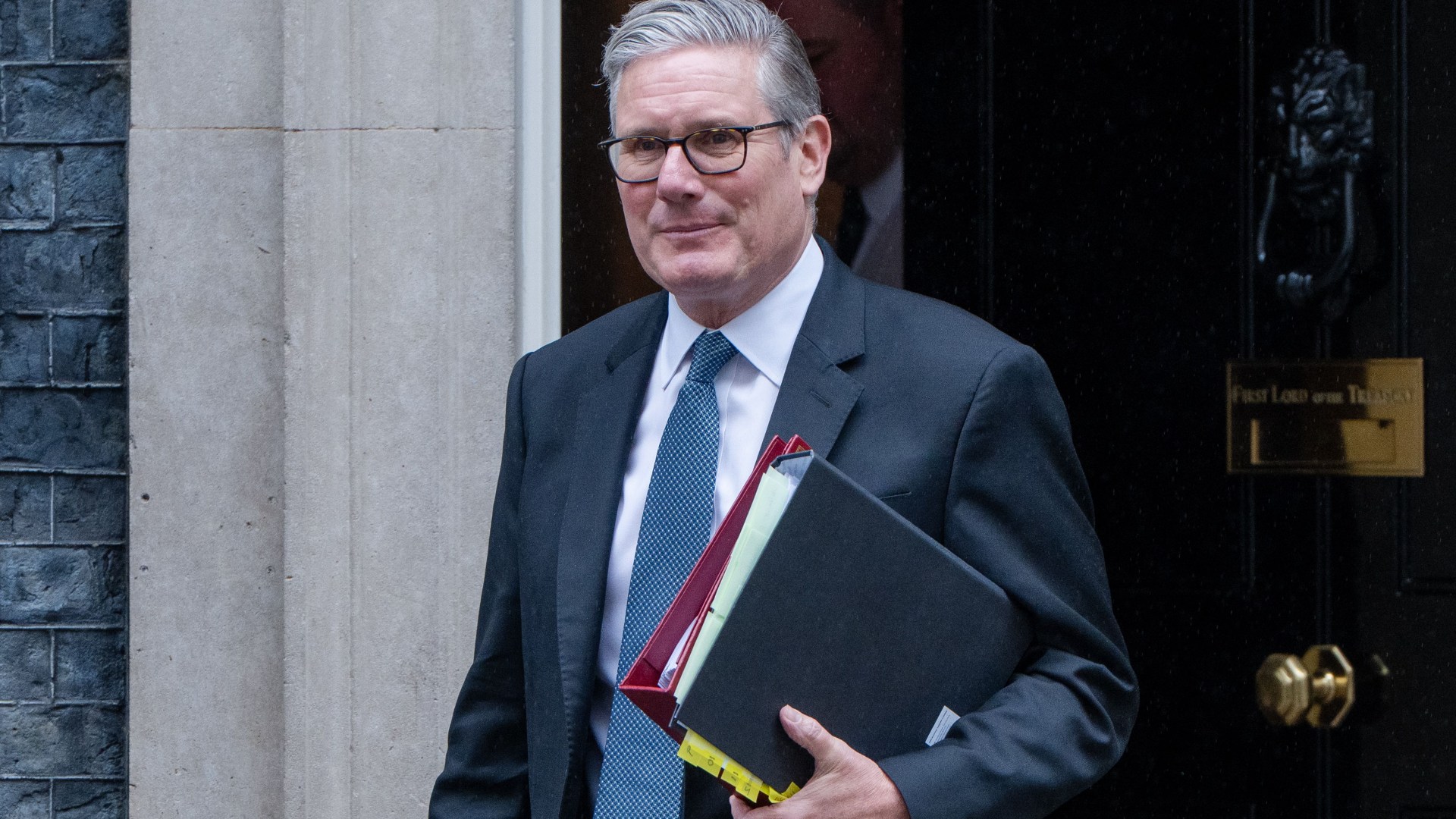Starmer confirms intent to contest leadership against Burnham if challenged
