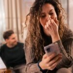 Teens feel less secure in relationships when parents are distracted by phones, study finds