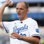 Thomas Tuchel impresses Harry Kane with ceremonial first pitch during England's World Cup campaign