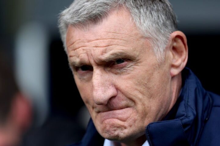 Tony Mowbray returns to Blackburn Rovers as manager after battling bowel cancer