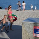 Ukraine intensifies efforts to pressure Russia and isolate Crimea amid ongoing conflict