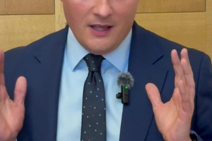 Wes Streeting supports new North Sea oil licenses, warning against Reform UK risks
