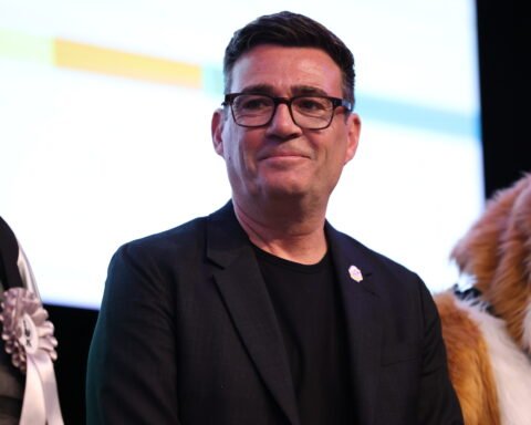 Adviser to Andy Burnham calls for royal family to return part of their wealth