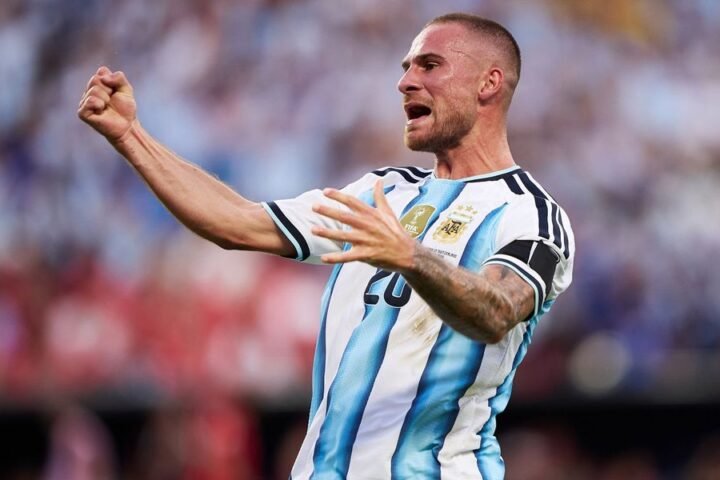 Alexis Mac Allister's mother faces backlash for rejecting anti-English chants before World Cup semi-final