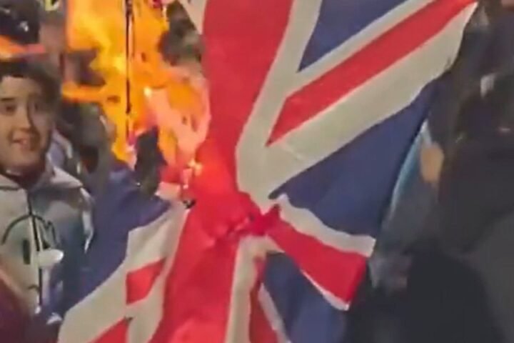 Argentina fans burn Union Jack ahead of World Cup semi-final against England