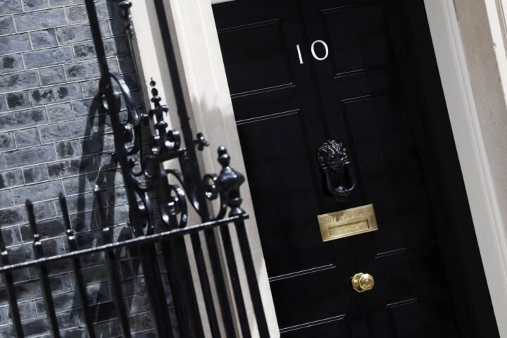 Burnham proposes No10 North to decentralize power from Westminster