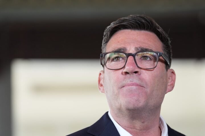 Burnham's first pledge as PM focuses on ending rough sleeping nationwide