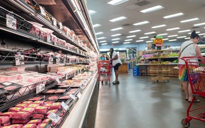 California introduces law to eliminate 'sell by' food labels to reduce waste