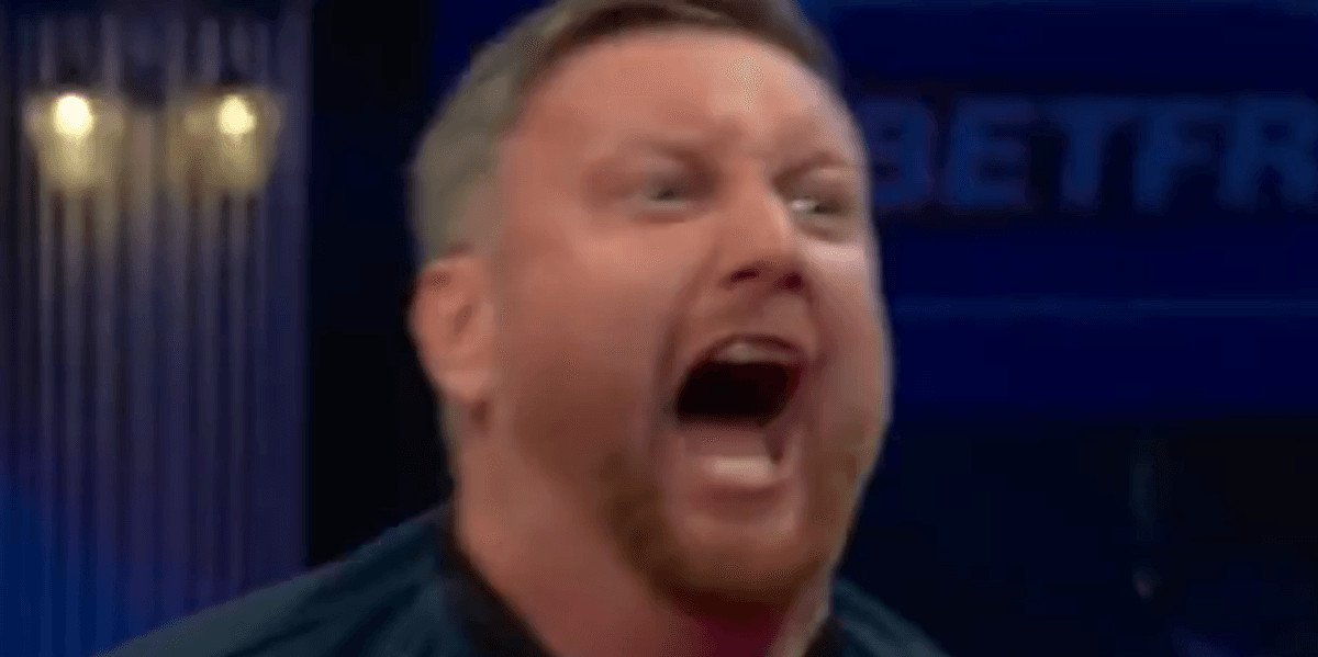 Cameron Menzies knocks out Luke Humphries with impressive 170 checkout in World Matchplay