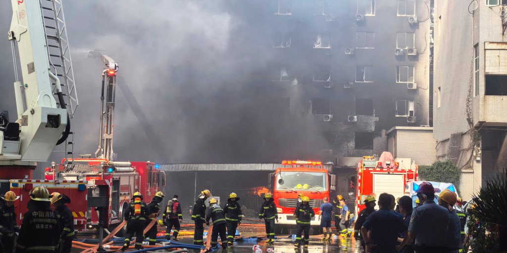 Casualties reported after large fire at shoe factory in southeastern China
