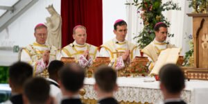 Catholic priest predicts return to the Church for excommunicated group under future pope
