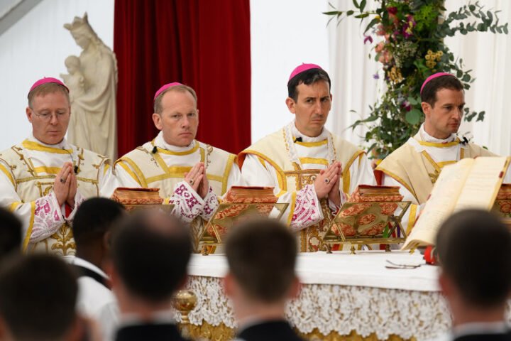 Catholic priest predicts return to the Church for excommunicated group under future pope