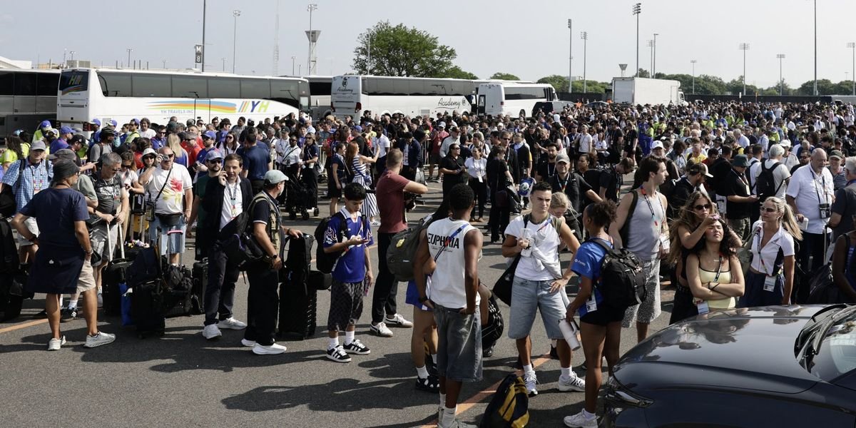 Chaos erupts at World Cup final as fans face delays and ticket issues before Spain-Argentina match