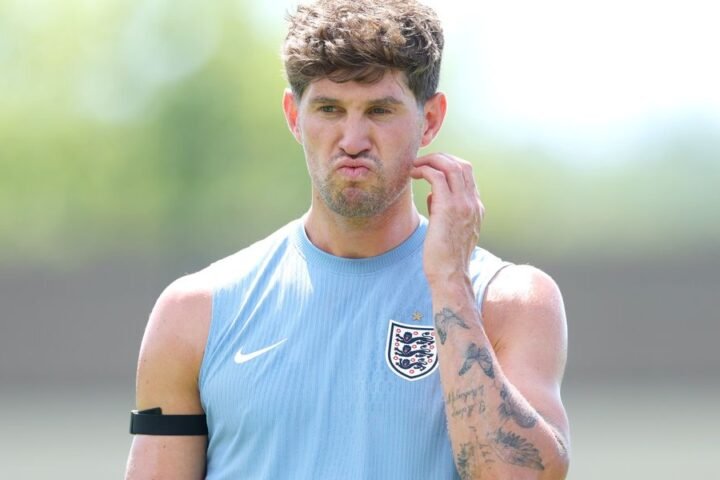 Chelsea considers John Stones for defensive reinforcements following Manchester City exit