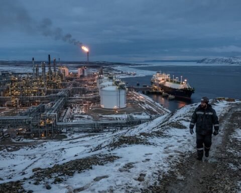 Russia's tax service forecasts 2 trillion ruble shortfall in oil and gas revenues for 2026