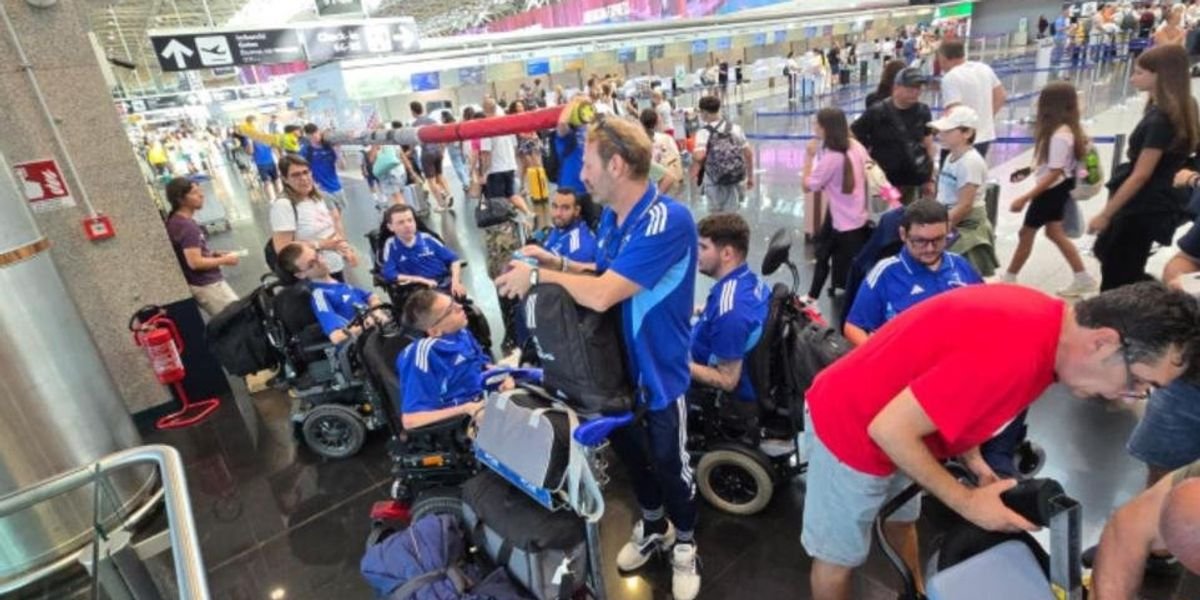 EasyJet denies boarding to six disabled athletes, citing lack of wheelchair space