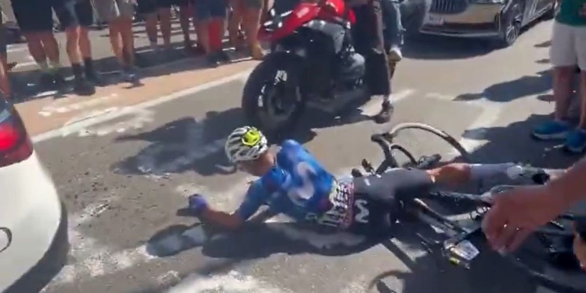 Einer Rubio's Tour de France ends in horror crash with support car on Alpe d'Huez