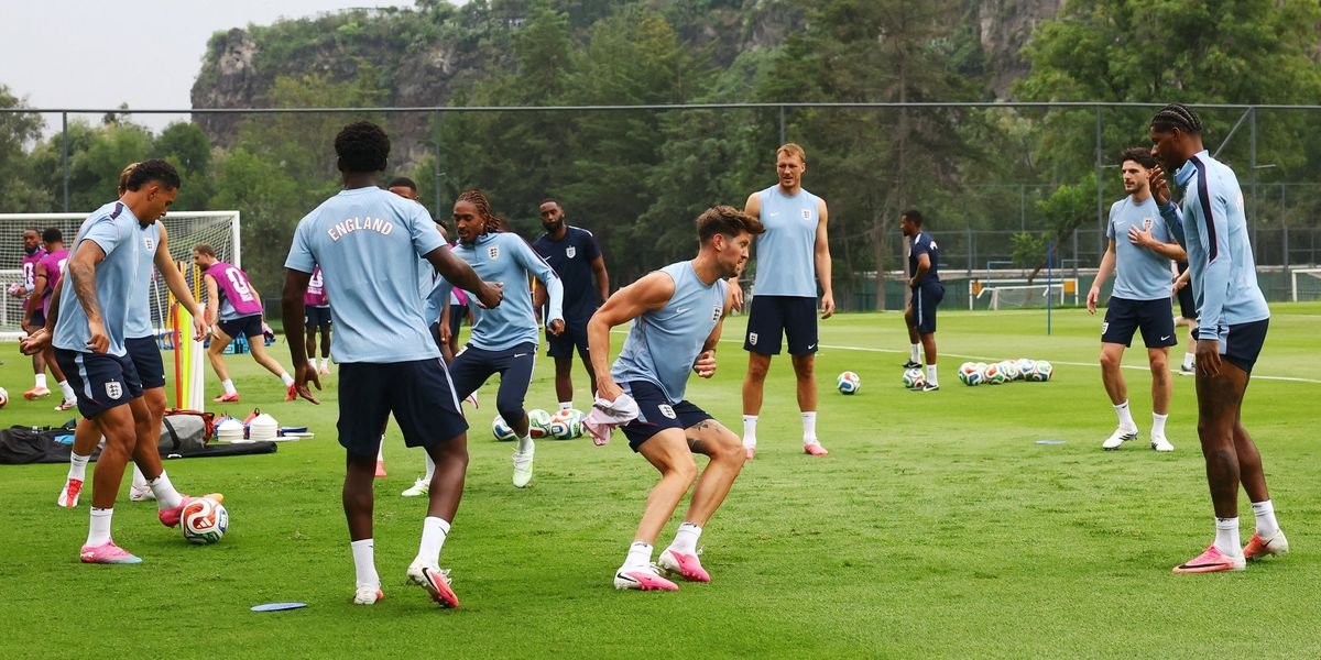 England faces Mexico in World Cup knockout clash amid weather concerns and heightened security