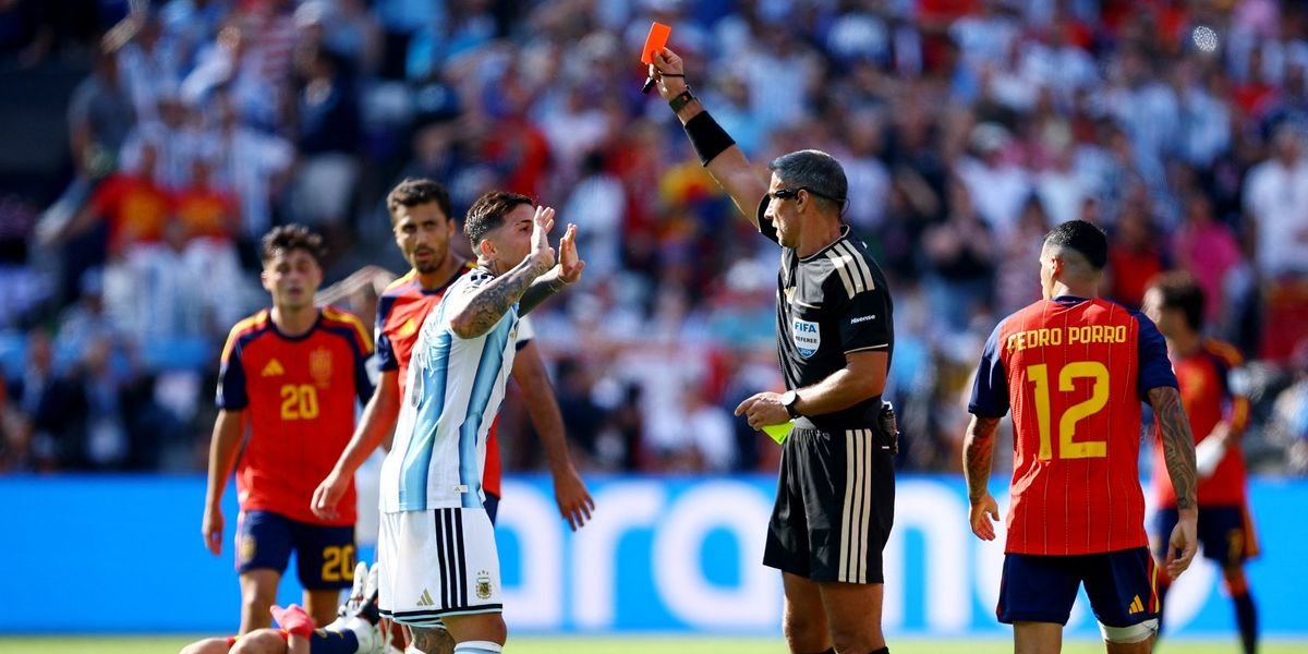Enzo Fernandez receives red card in World Cup final following controversial challenge on Spain's Pau Cubarsi