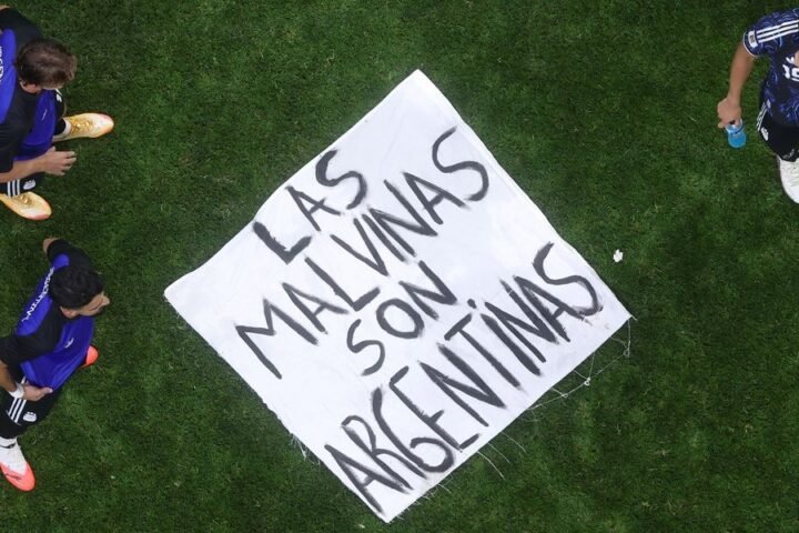 Fifa reviews potential penalties for Argentina players' political banner after England match