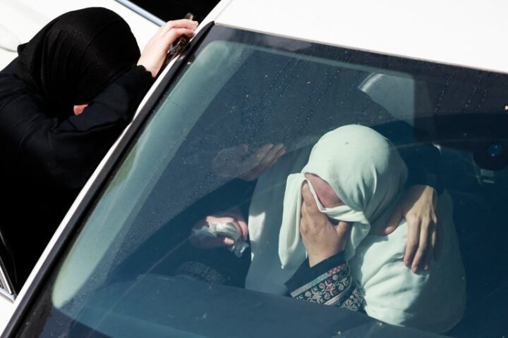 Four Palestinians and one Israeli killed in West Bank shooting incident