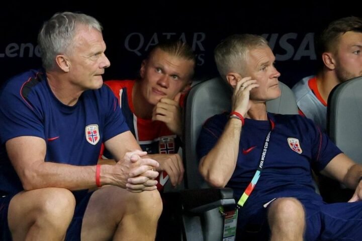 Haaland's substitution during Norway's World Cup defeat raises questions about his fitness