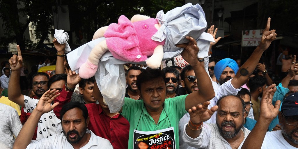 Indian police arrest dozens amid violent protests following the rape and murder of a girl