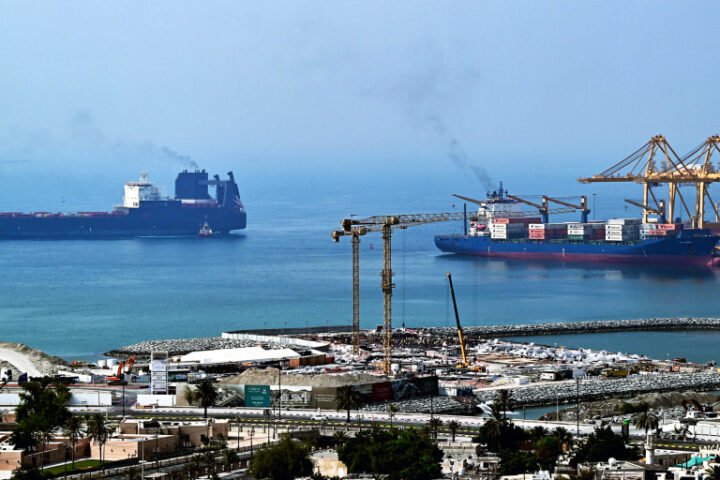 Iran threatens to suspend Middle East energy exports in response to U.S. blockade