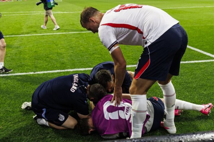 Jordan Henderson's father provides update on midfielder's commitment after World Cup injury