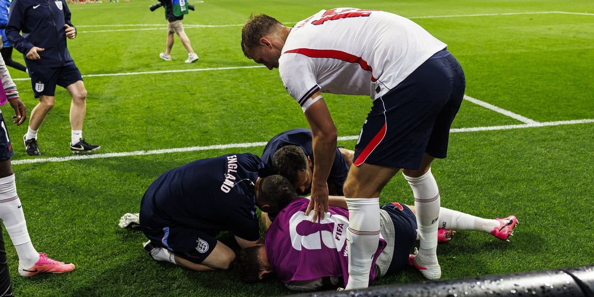 Jordan Henderson's father provides update on midfielder's commitment after World Cup injury