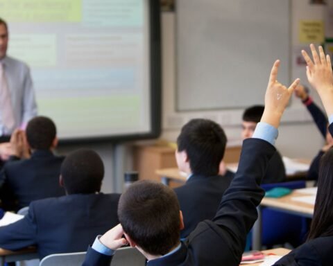 Labour plans curriculum overhaul to enhance students' speaking skills for job readiness