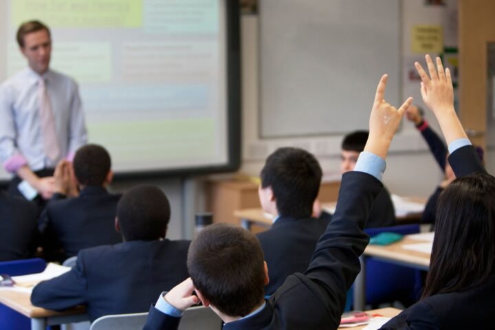 Labour plans curriculum overhaul to enhance students' speaking skills for job readiness
