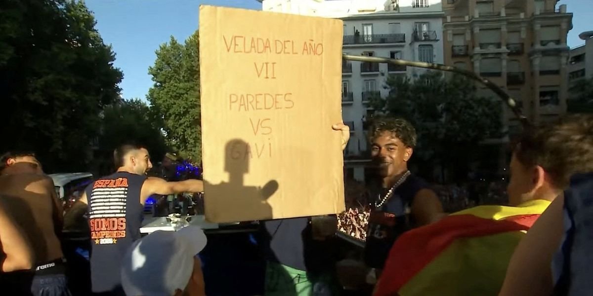 Lamine Yamal teases Leandro Paredes during Spain's World Cup victory celebrations