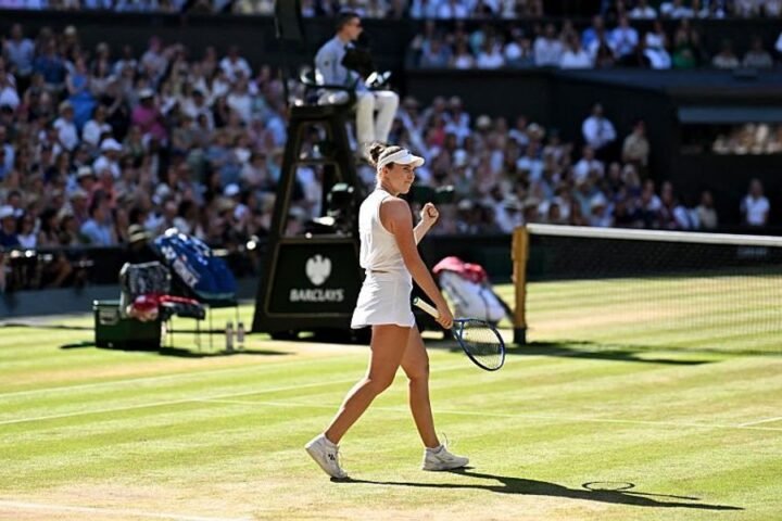 Linda Noskova claims Wimbledon title in hard-fought victory over Karolina Muchova