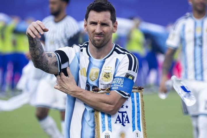Lionel Messi cleared to play in Argentina's World Cup semi-final against England
