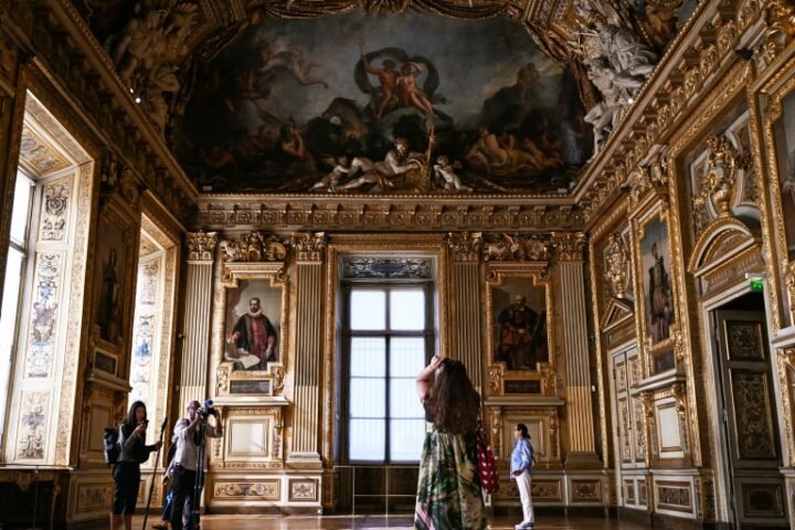 Louvre reopens Apollo Gallery amid ongoing investigation into $102 million crown jewels heist
