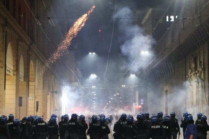 Meloni calls for thorough investigation into Bologna arrest death amid violent protests