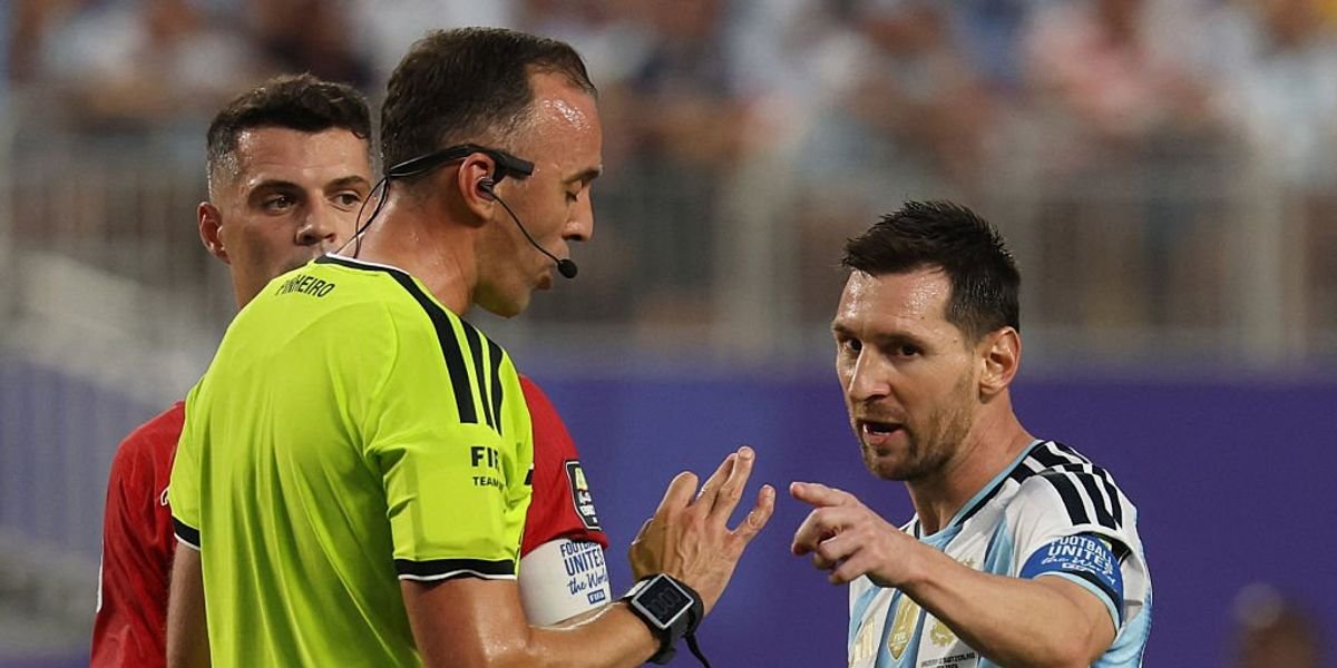 Messi urges referee to show respect during contentious World Cup quarter-final clash