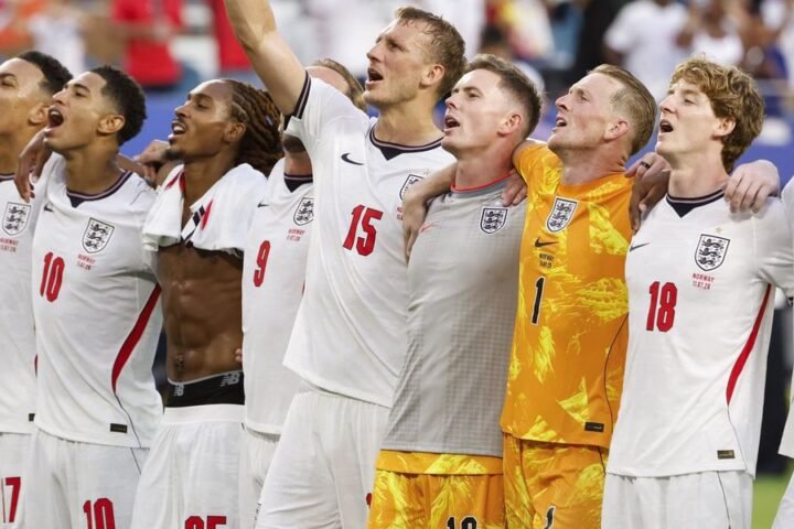 Michael Owen urges England's players to step up for World Cup semi-final against Argentina