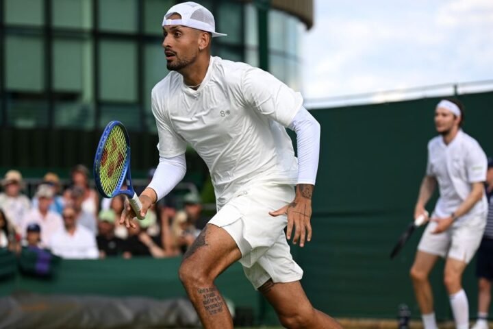 Nick Kyrgios confronts umpire with foul language during Wimbledon doubles match
