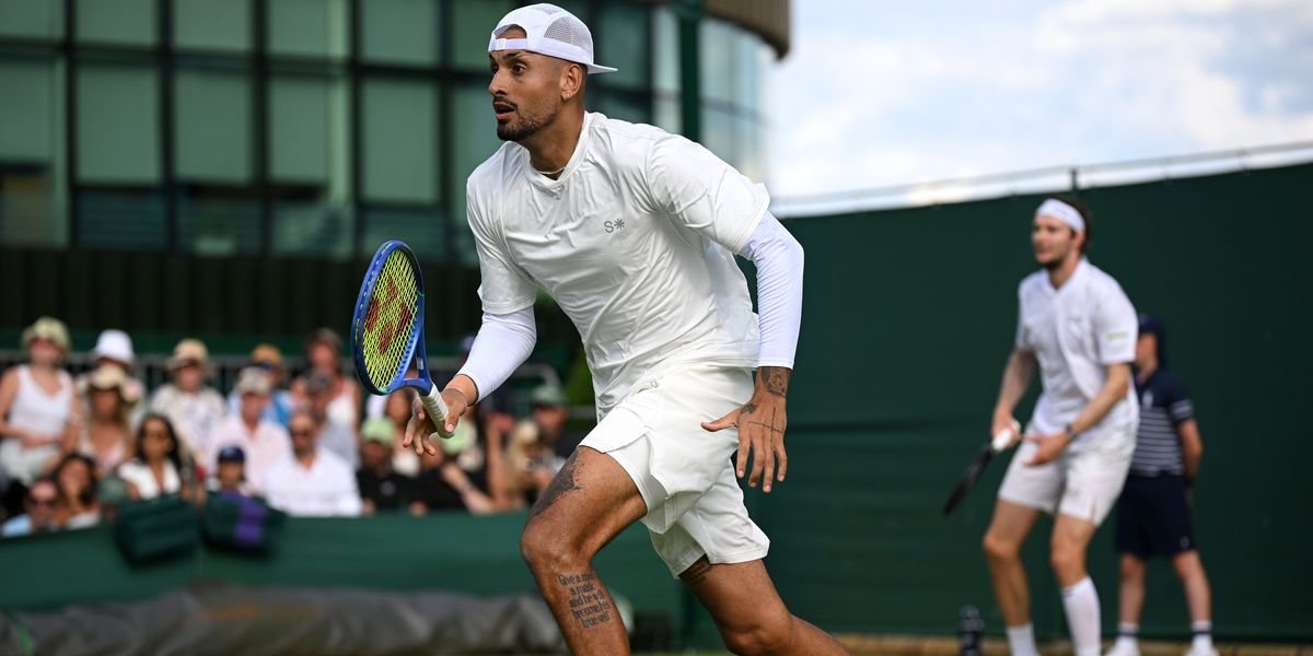 Nick Kyrgios confronts umpire with foul language during Wimbledon doubles match