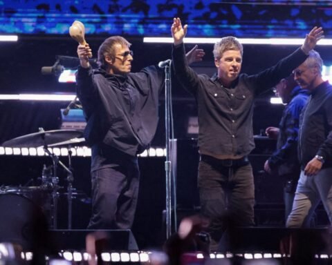 Oasis' "Wonderwall" emerges as emotional anthem for England fans at the World Cup