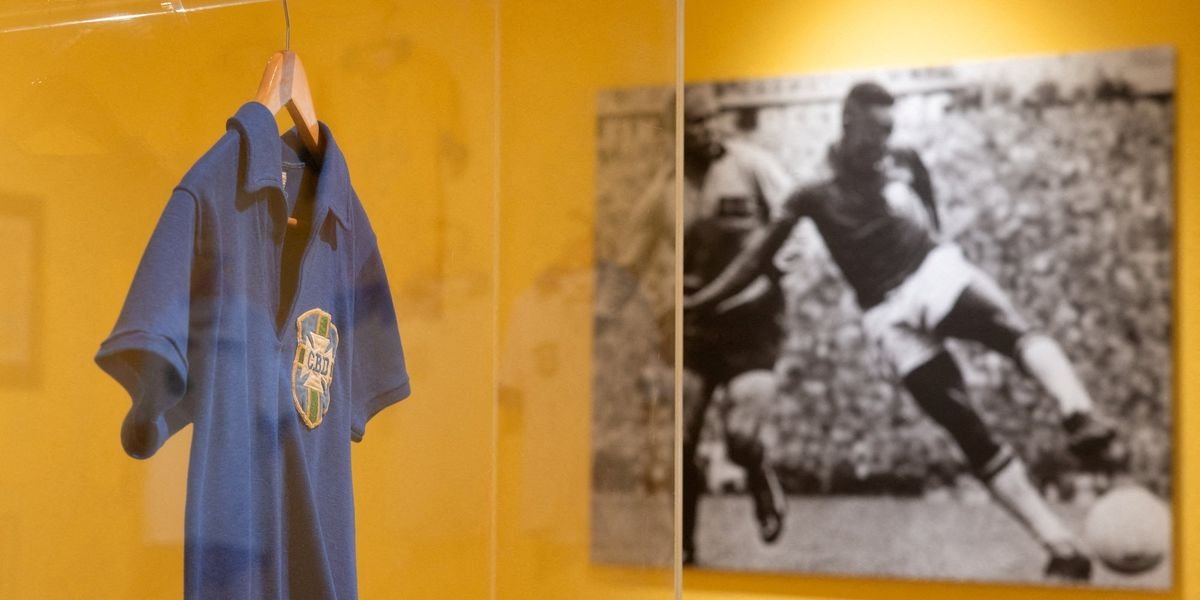 Pele's 1958 World Cup final shirt sells for £3.65 million at auction