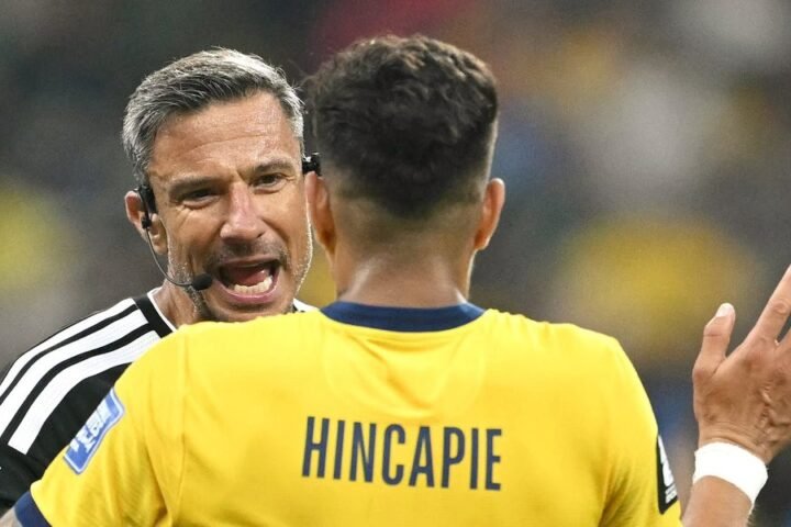 Piero Hincapie sent off at World Cup for covering mouth in heated exchange