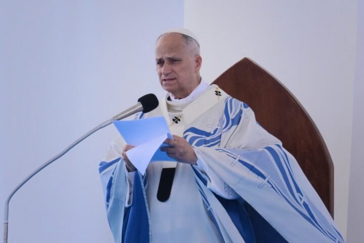 Pope Leo urges United States to welcome and protect immigrants on 250th anniversary of independence