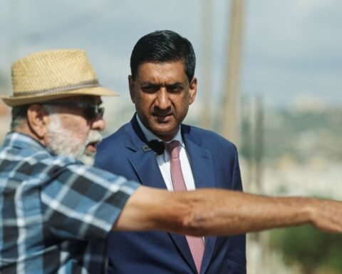Rep. Ro Khanna detained by armed settlers during West Bank visit amid rising tensions